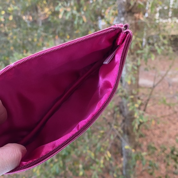 Hello Kitty Vintage  Wristlet- Pink Metallic - Picture 5 of 6